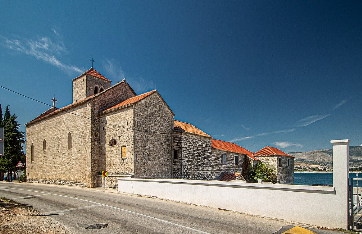 Chiesa e convento della santa croce arbanija