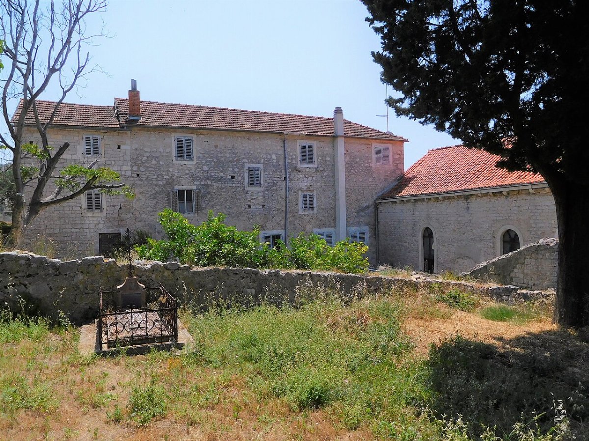 Chiesa e convento di santa maria della grazia prvic luka