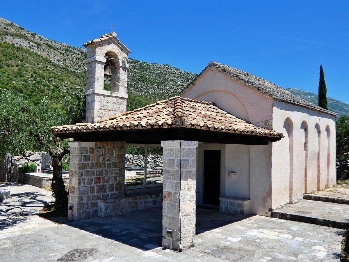 Chiesa di san demetrio con stecci gabrili