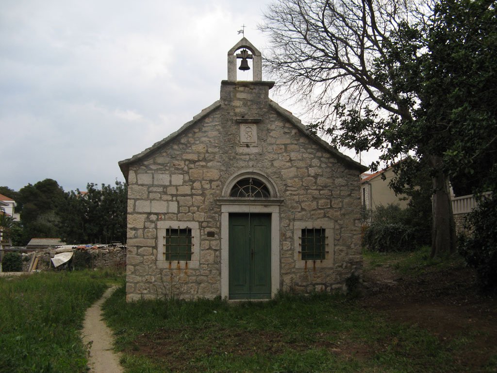 Chiesa di san giovanni e fondamenta paleocristiane sutivan