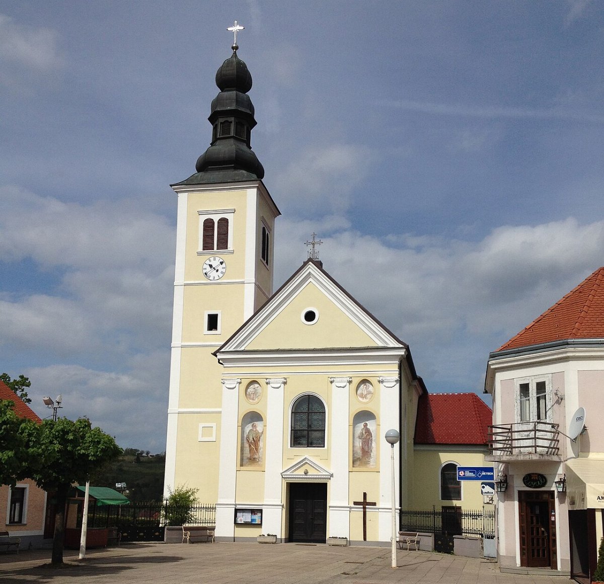 Chiesa della santa croce sveti kriz zacretje