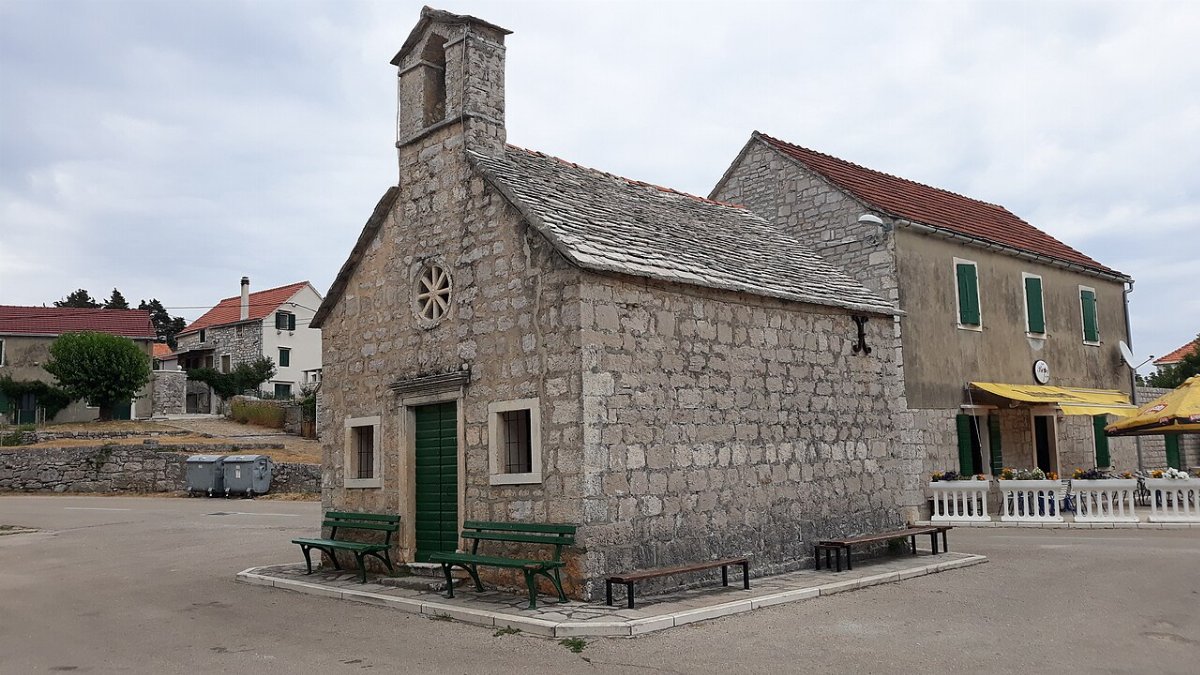 Chiesa di ognissanti praznica