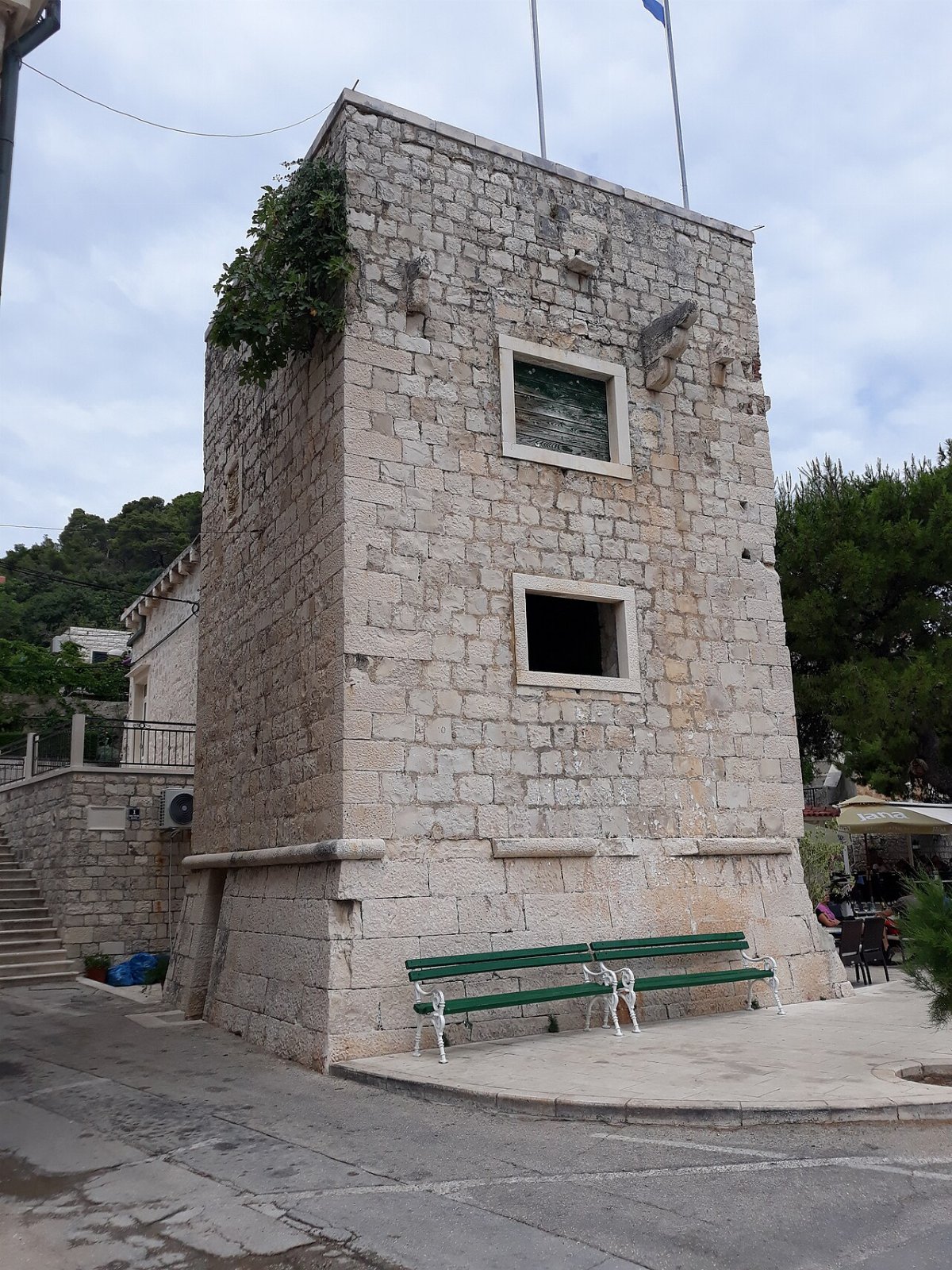 Torre aquilla pucisca
