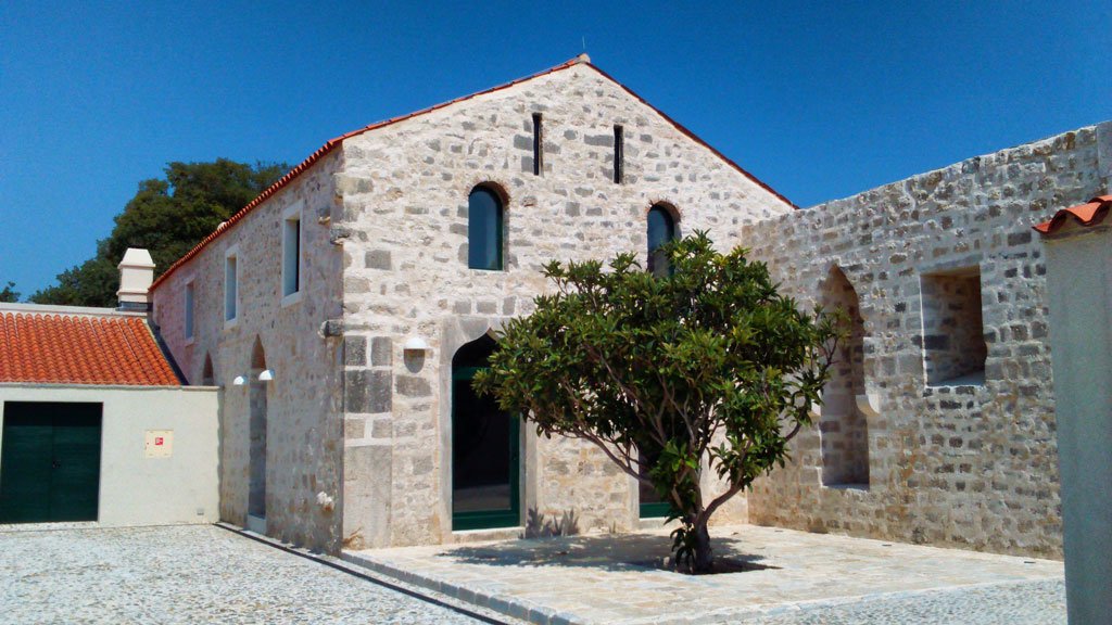 Caravanserraglio maskovic vrana