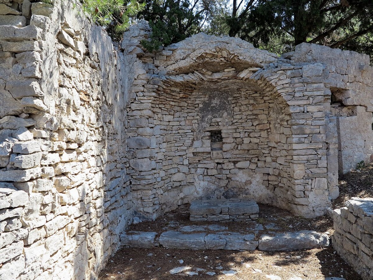 Resti della chiesa di san pietro necujam