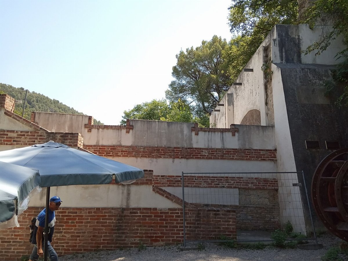 Resti della centrale idroelettrica krka jaruga scardona skradin