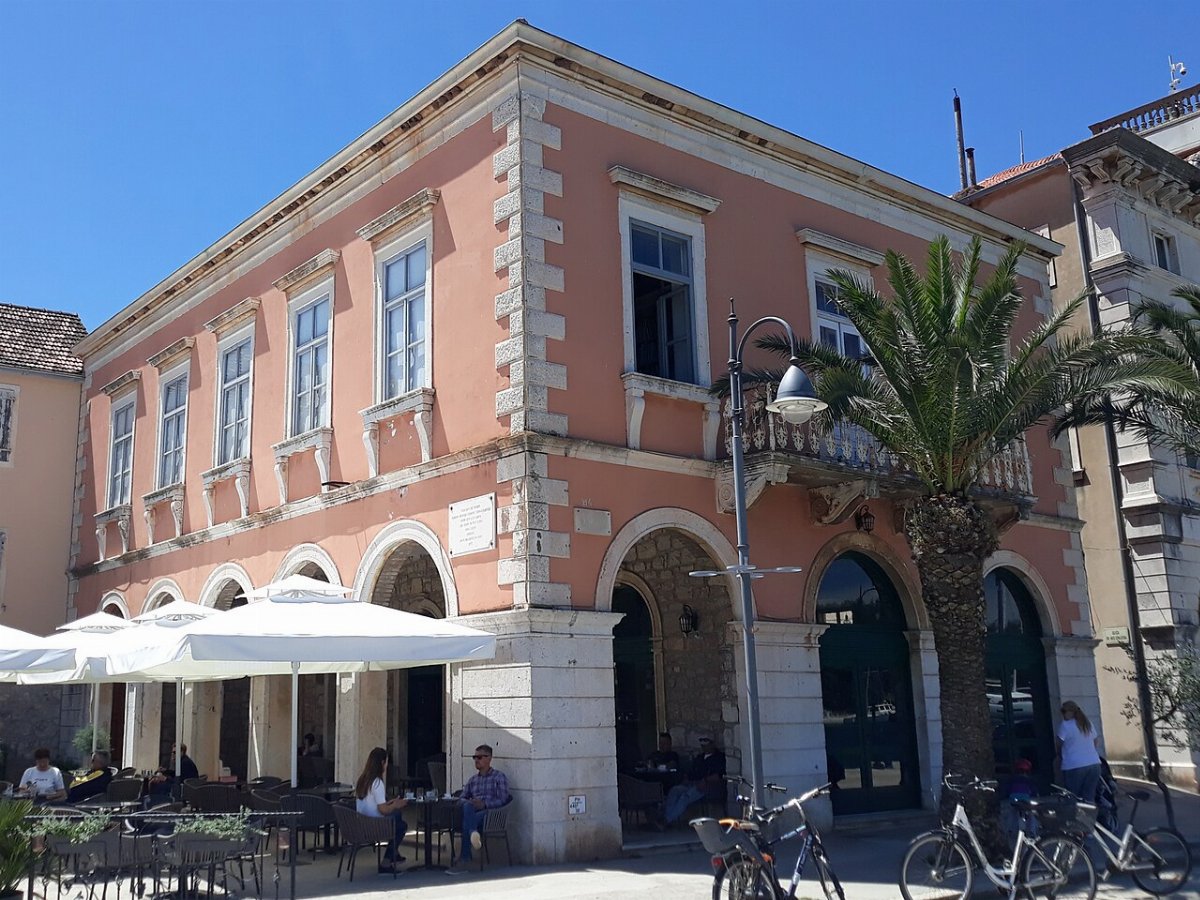 Edificio della casa croata hrvatski dom stari grad