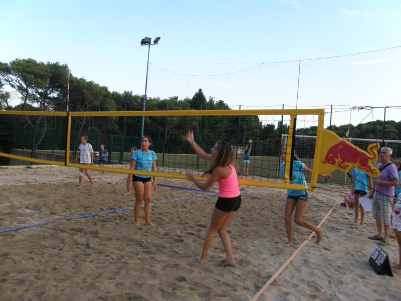Spiaggia di paltana banjole beach volley e calcio